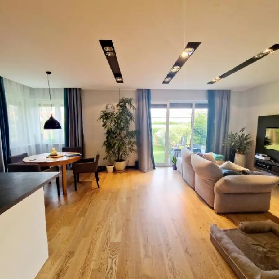 mazowieckie, wołomiński, Zielonka, Ossowska, Dom gotowy do zamieszkania w pobliżu lasu